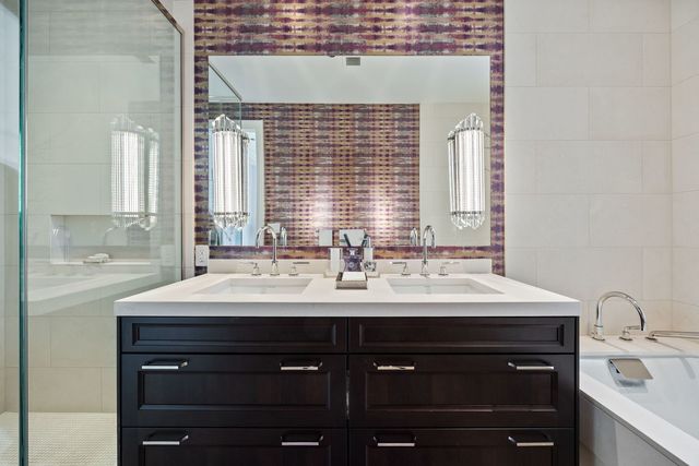 118 E Erie Street 18A, Chicago, IL 60611