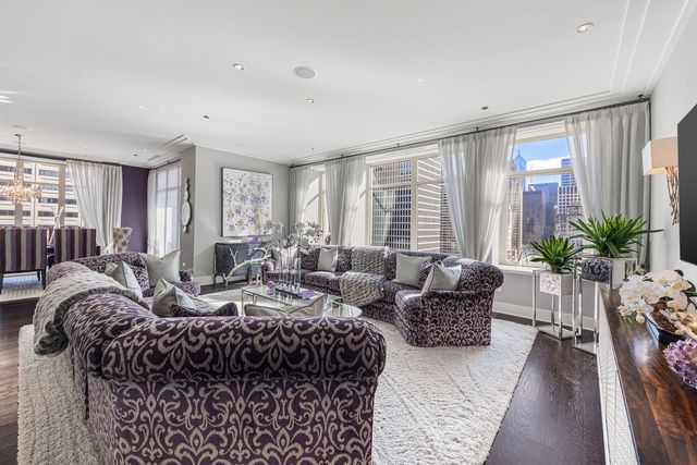 118 E Erie Street 18A, Chicago, IL 60611