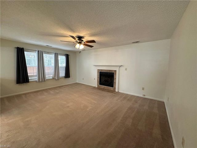 912 Bellgate CT, Newport News, VA 23602