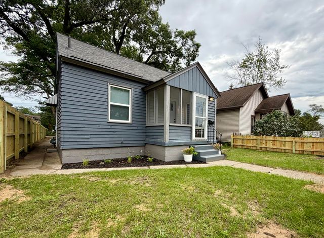 1782 Wood Street, Muskegon, MI 49442