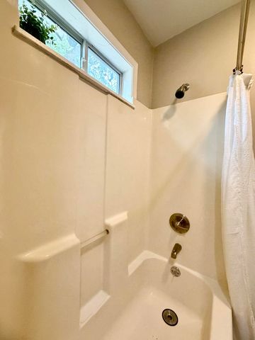 1782 Wood Street, Muskegon, MI 49442