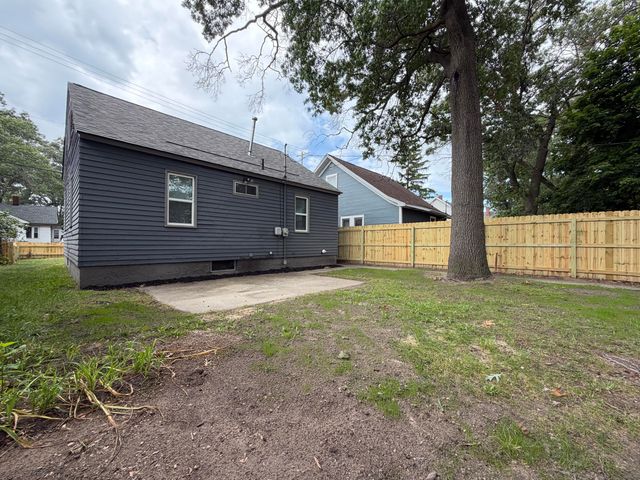 1782 Wood Street, Muskegon, MI 49442