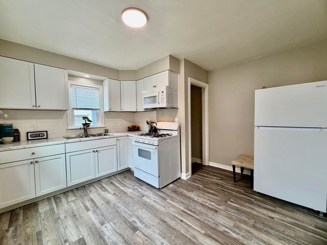 1782 Wood Street, Muskegon, MI 49442