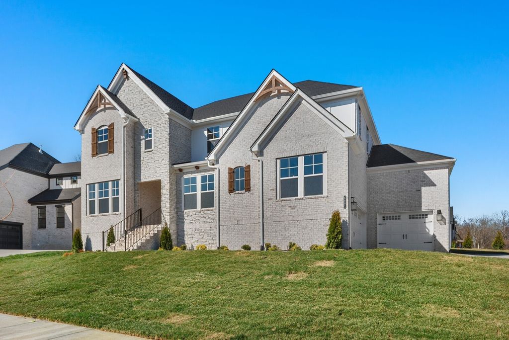 6001 Elliott Court, Arrington, TN 37014