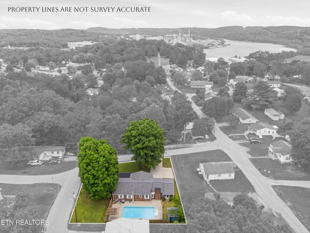 513 Smokey Drive, Loudon, TN 37774