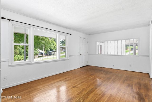 513 Smokey Drive, Loudon, TN 37774