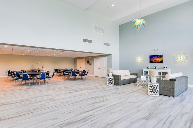 145 Ocean Avenue 303, Palm Beach Shores, FL 33404