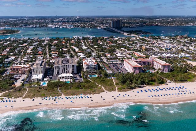 145 Ocean Avenue 303, Palm Beach Shores, FL 33404