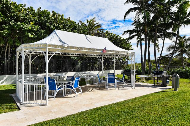 145 Ocean Avenue 303, Palm Beach Shores, FL 33404