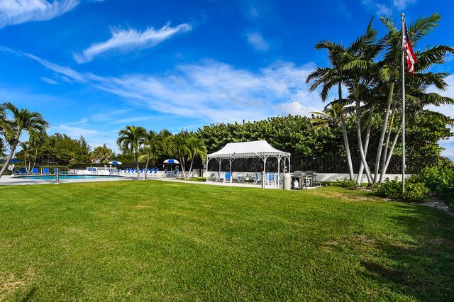 145 Ocean Avenue 303, Palm Beach Shores, FL 33404