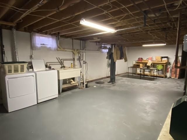 3576 State Street Road, Bay City, MI 48706