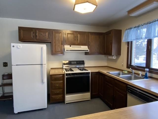 3576 State Street Road, Bay City, MI 48706