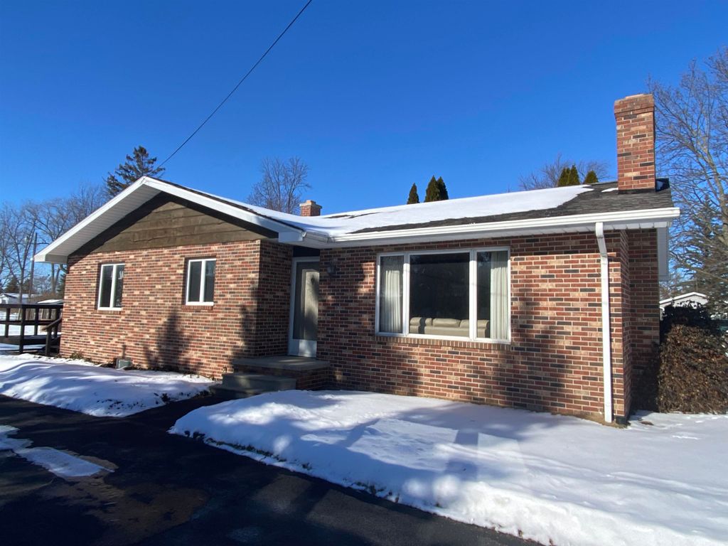 3576 State Street Road, Bay City, MI 48706