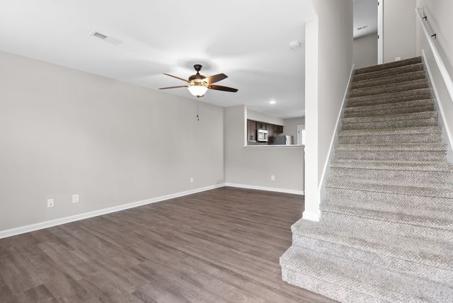 418 Peachers Mill Rd Apt E1, Clarksville, TN 37042