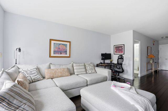 65 E India Row 14A, Boston, MA 02110