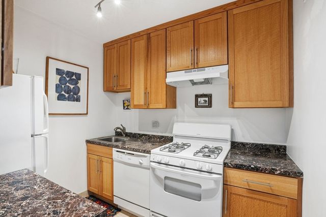 65 E India Row 14A, Boston, MA 02110
