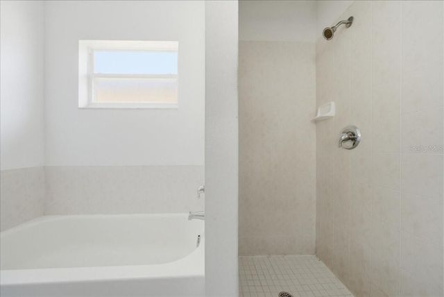 7962 NIAGARA FALLS COURT, Orlando, FL 32825