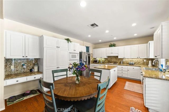 954 Thoroughbred, Norco, CA 92860