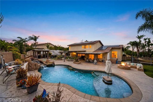 954 Thoroughbred, Norco, CA 92860