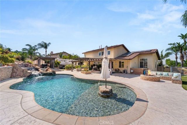 954 Thoroughbred, Norco, CA 92860