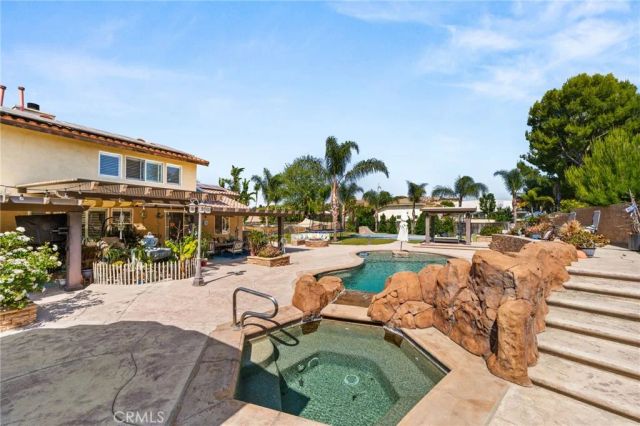 954 Thoroughbred, Norco, CA 92860