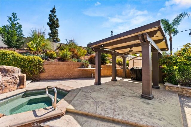 954 Thoroughbred, Norco, CA 92860