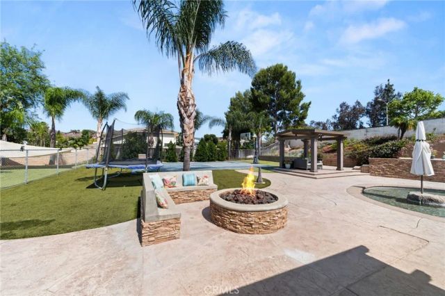 954 Thoroughbred, Norco, CA 92860