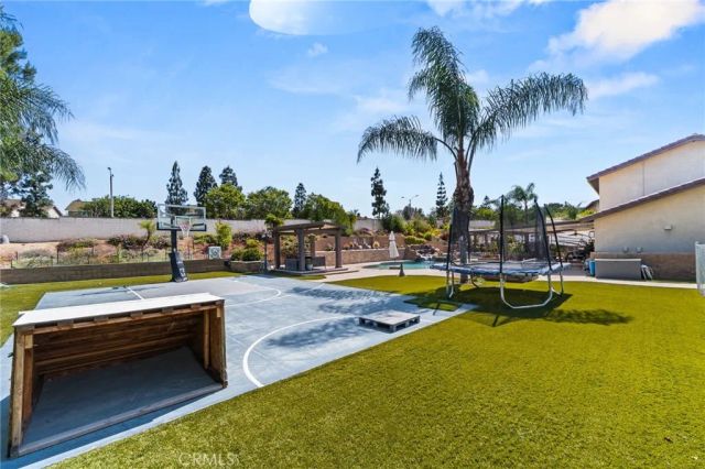 954 Thoroughbred, Norco, CA 92860