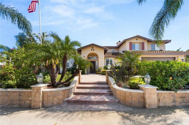 954 Thoroughbred, Norco, CA 92860