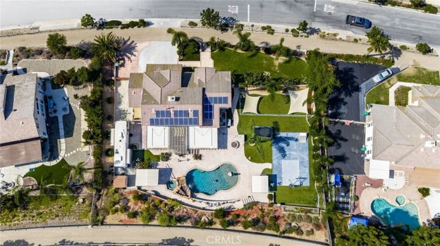 954 Thoroughbred, Norco, CA 92860