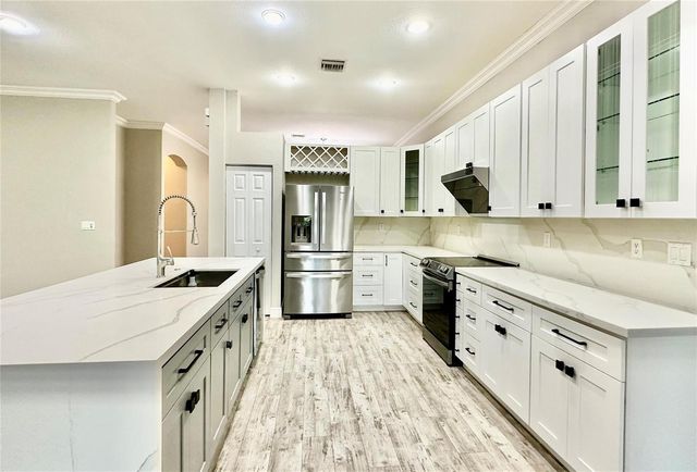 4109 W WHITEWATER Avenue, Weston, FL 33332