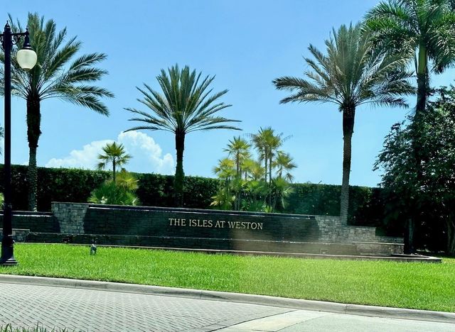 4109 W WHITEWATER Avenue, Weston, FL 33332