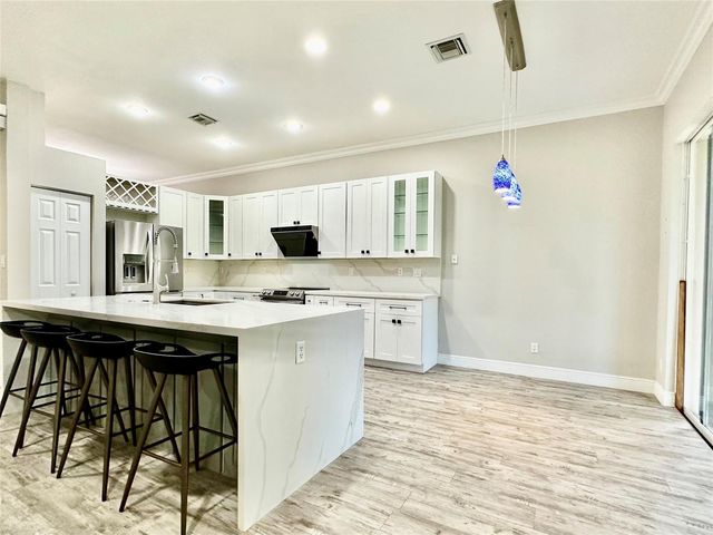 4109 W WHITEWATER Avenue, Weston, FL 33332