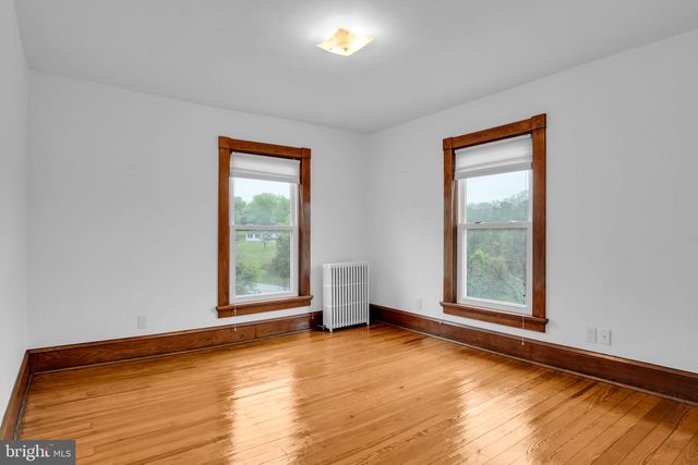 35 RED HILL RD, Newport, PA 17074