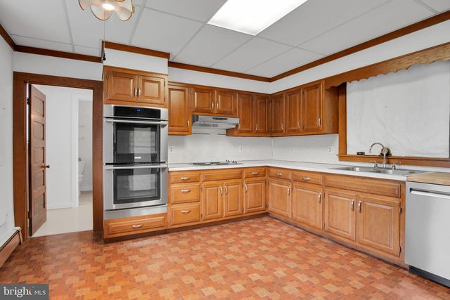 35 RED HILL RD, Newport, PA 17074
