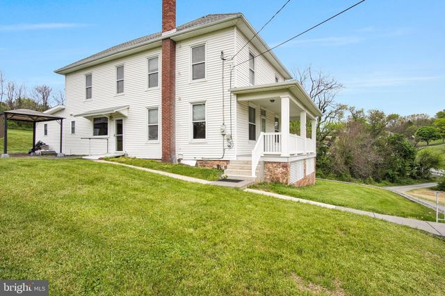 35 RED HILL RD, Newport, PA 17074