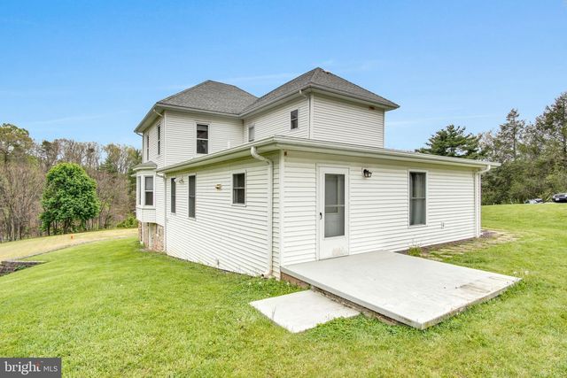 35 RED HILL RD, Newport, PA 17074