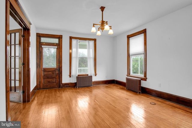 35 RED HILL RD, Newport, PA 17074