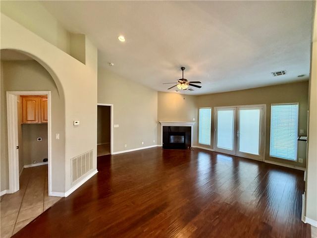 4214 N Meadow View Drive, Fayetteville, AR 72703