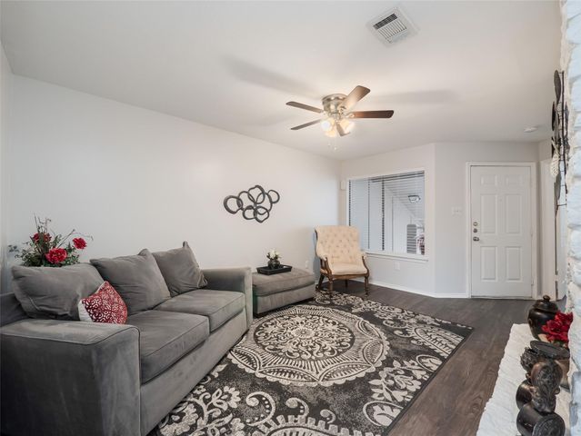 1740 Timber Ridge RD 132, Austin, TX 78741