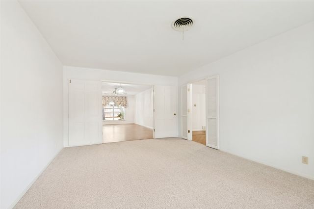 608 W Cheryl Avenue, Hurst, TX 76053