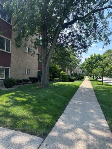 2612 Central Drive 1N, Flossmoor, IL 60422