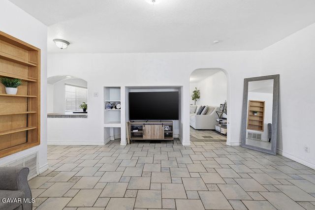 10231 E Avenue R2, Littlerock, CA 93543