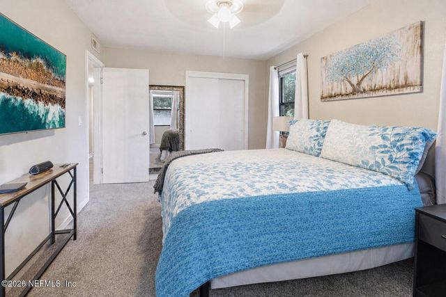 837 LEONIE Circle, Jacksonville, FL 32211