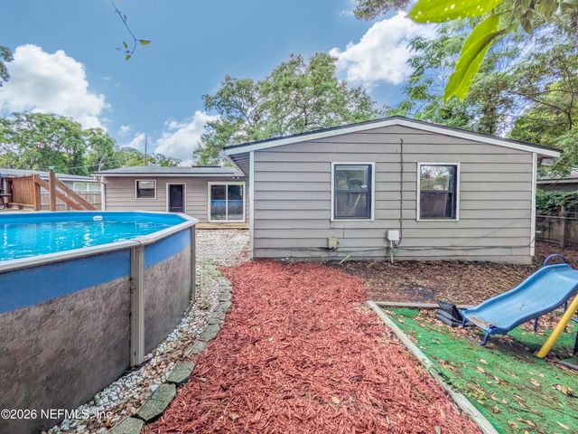 837 LEONIE Circle, Jacksonville, FL 32211