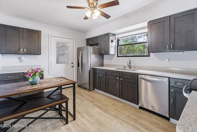 837 LEONIE Circle, Jacksonville, FL 32211