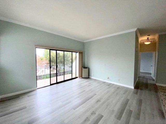 8310 Regents Rd 3-H, University City, CA 92122