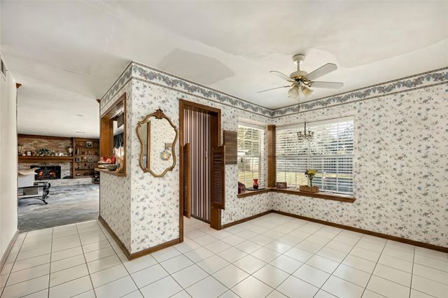 5407 Old Lodge Drive, Houston, TX 77066