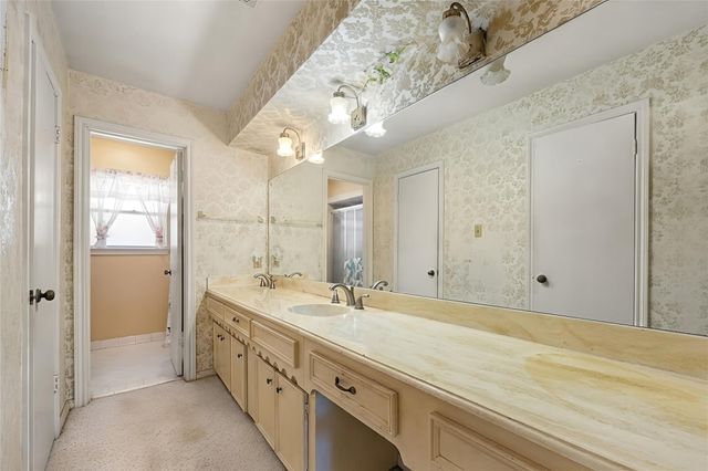 5407 Old Lodge Drive, Houston, TX 77066