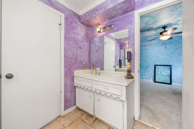 5407 Old Lodge Drive, Houston, TX 77066